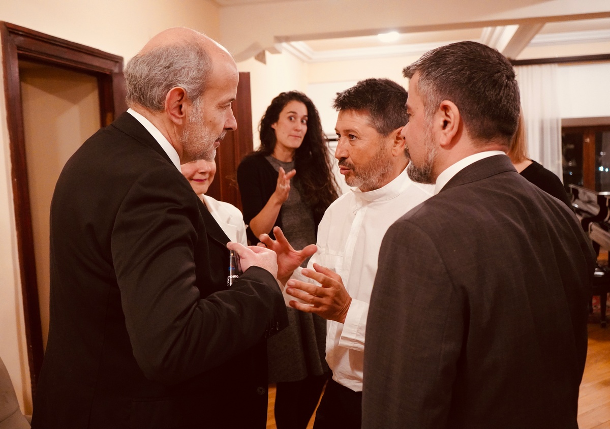 246A3C75-C064-41C7-B7D0-40C883C4D82C