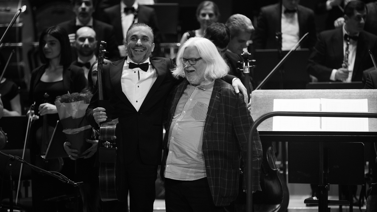 38023CB9-8FF0-4BAB-904D-9E398E292A4D