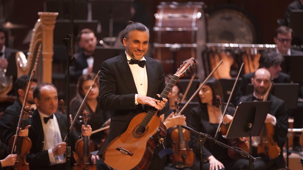 52987DB3-8CB9-444F-B7D5-26EF3C866C89