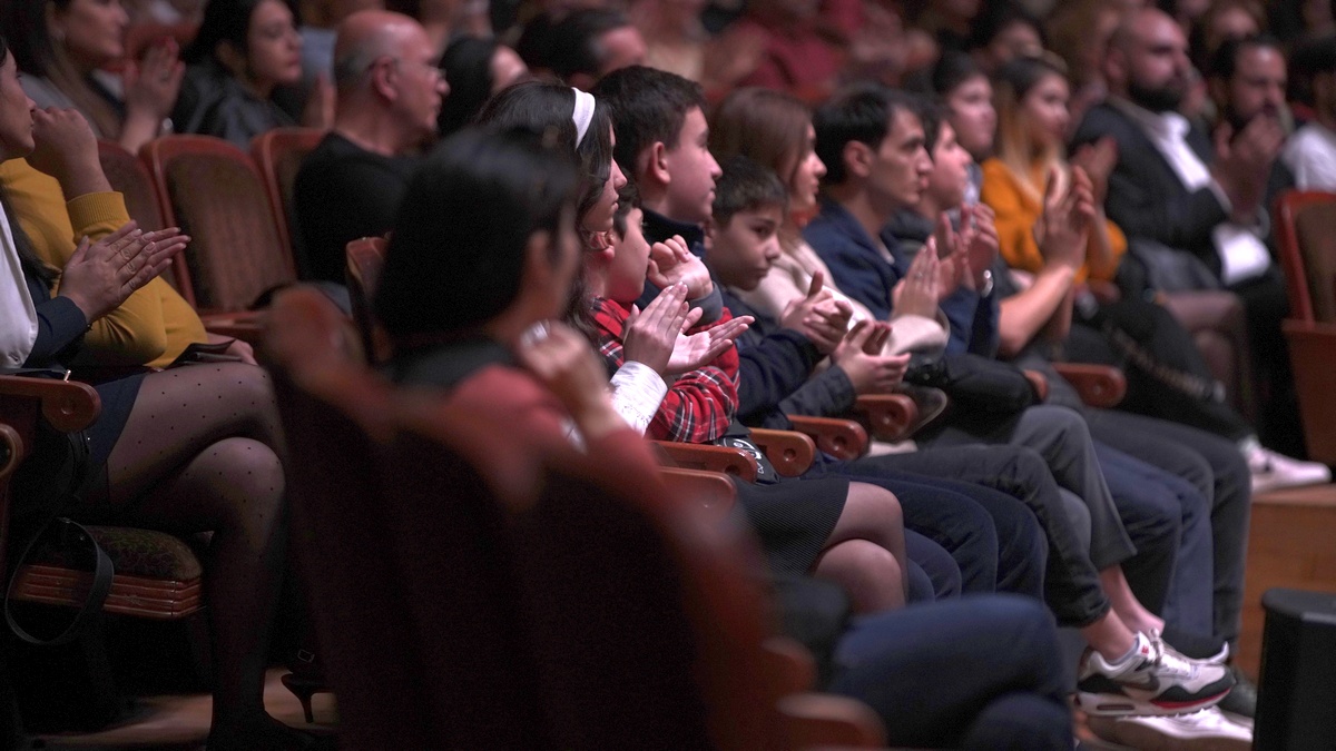 677BB559-241D-4A89-A2D4-4AA8148F22B1