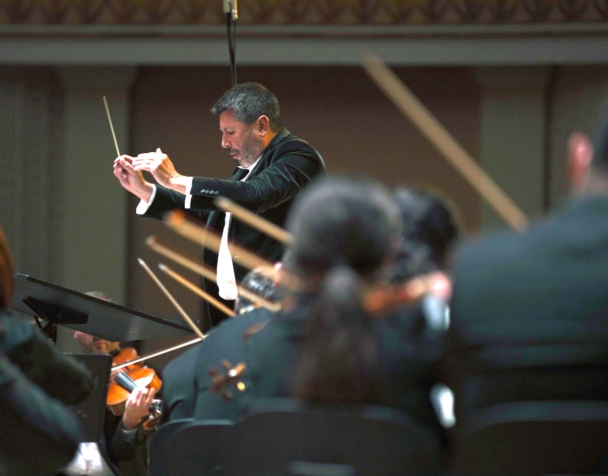 9DF03159-FAE9-49FE-959C-19247D6ADD56