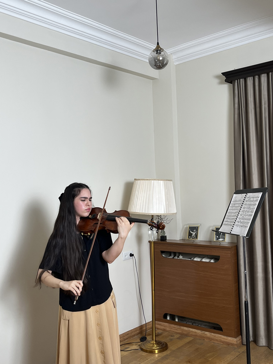 maxsimon-yerevan-sep23-07