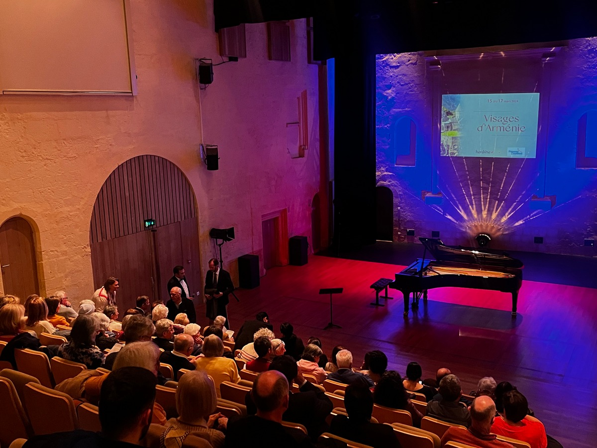 lefort_kozin_france_170324_02