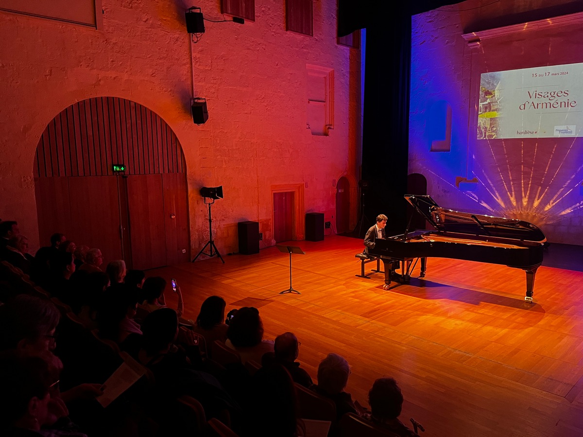 lefort_kozin_france_170324_07