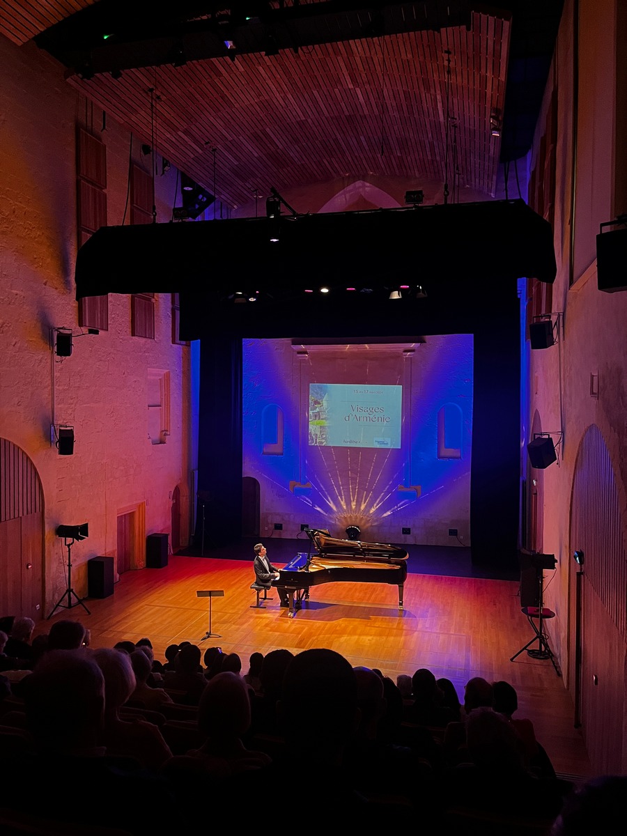 lefort_kozin_france_170324_08