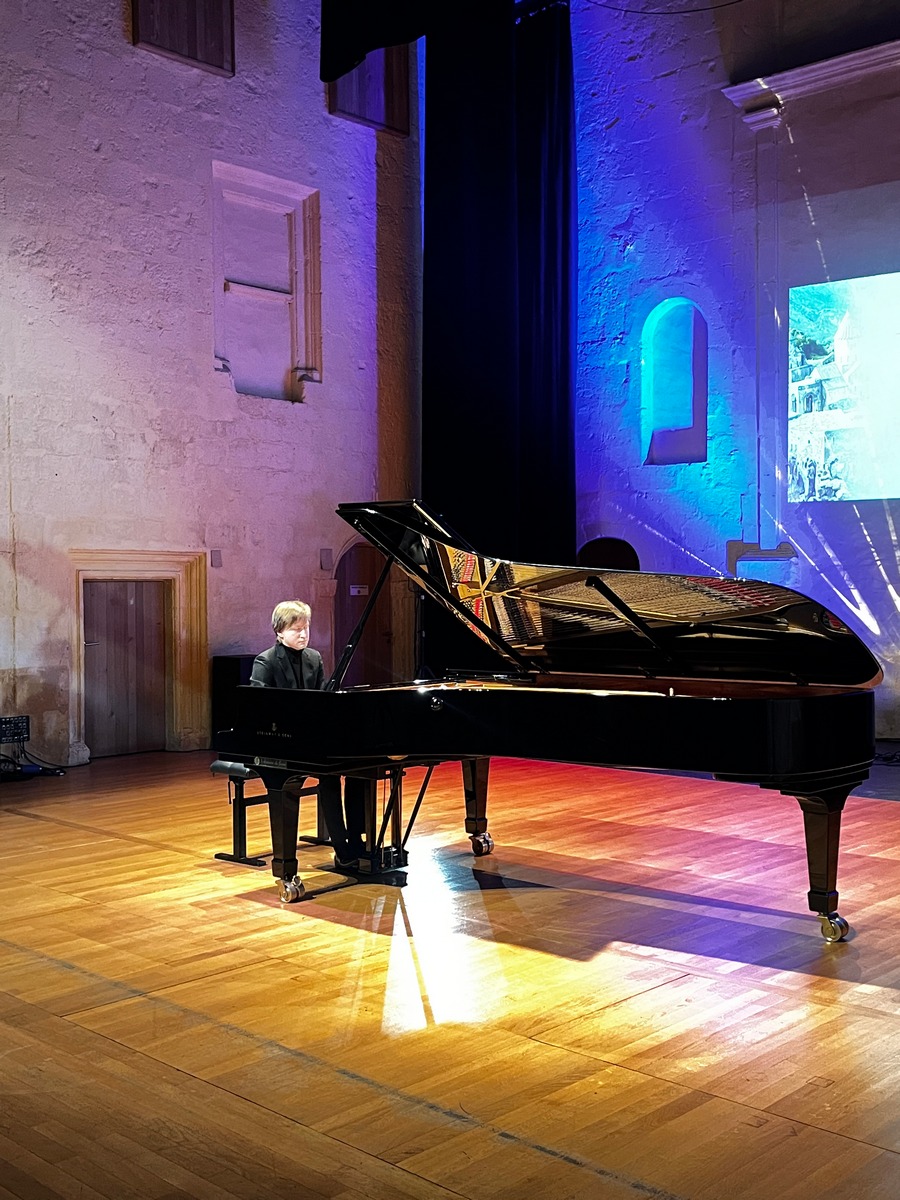 masllev_france_150324_14