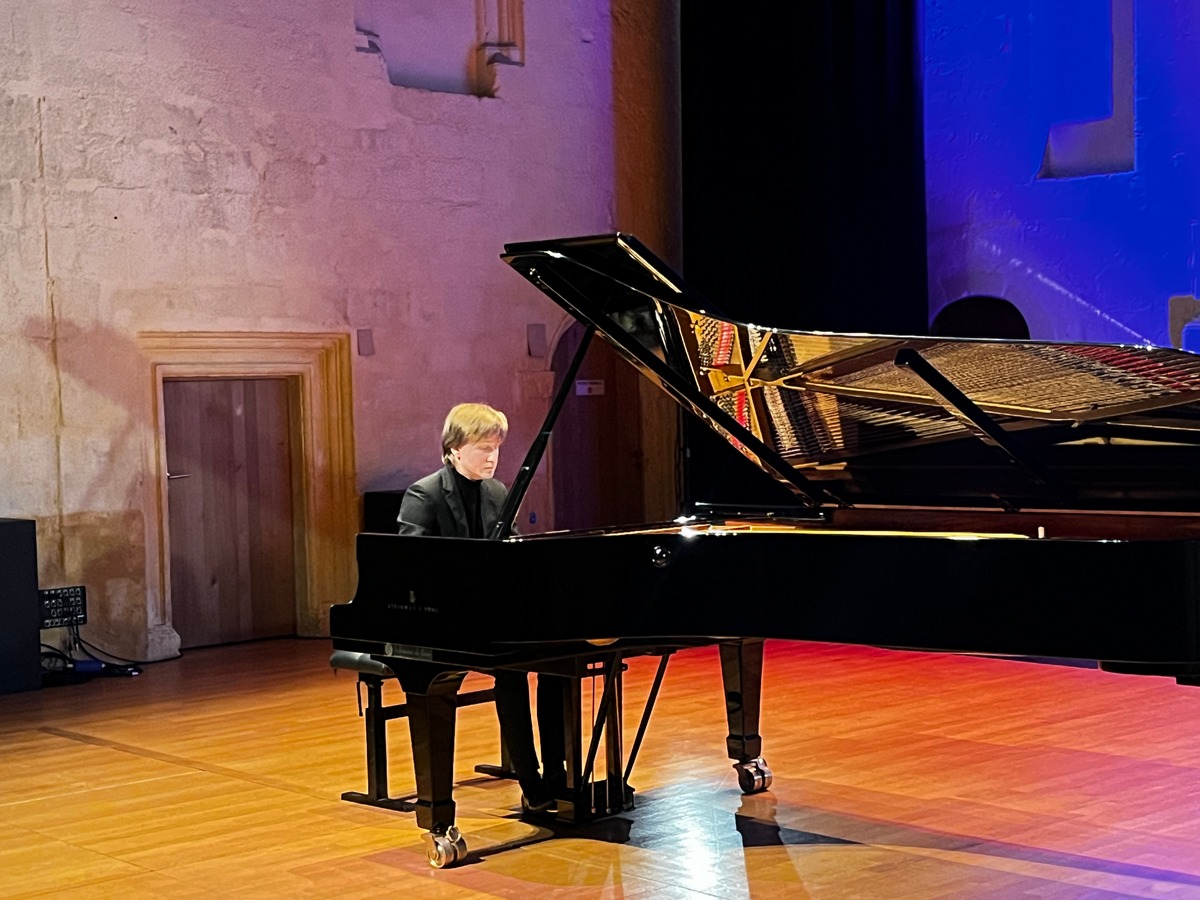 masllev_france_150324_17