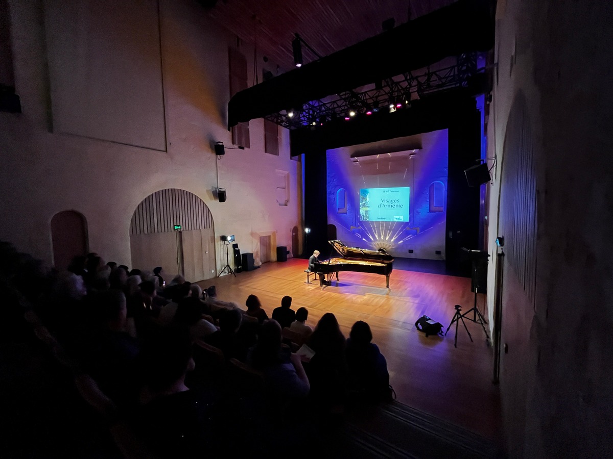 masllev_france_150324_20