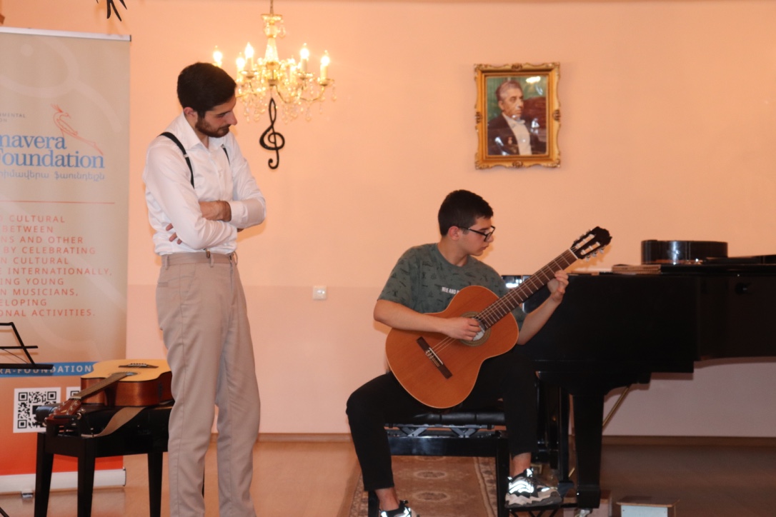 Suynik_Tour_apr24_12