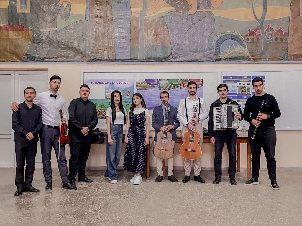 Suynik_Tour_apr24_34