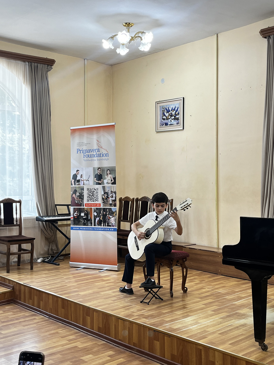 2024_guitar_comp_1706_07