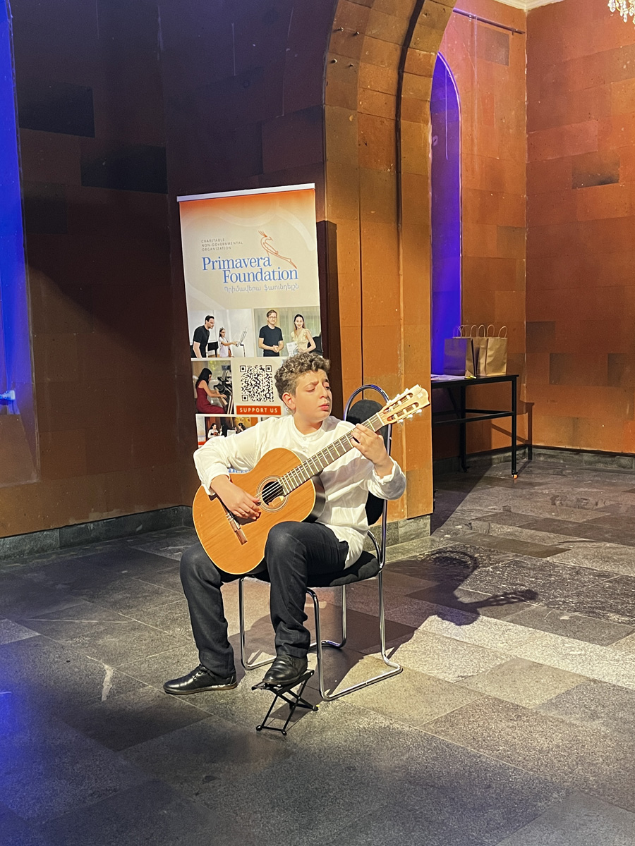 2024_guitar_comp_1806_11