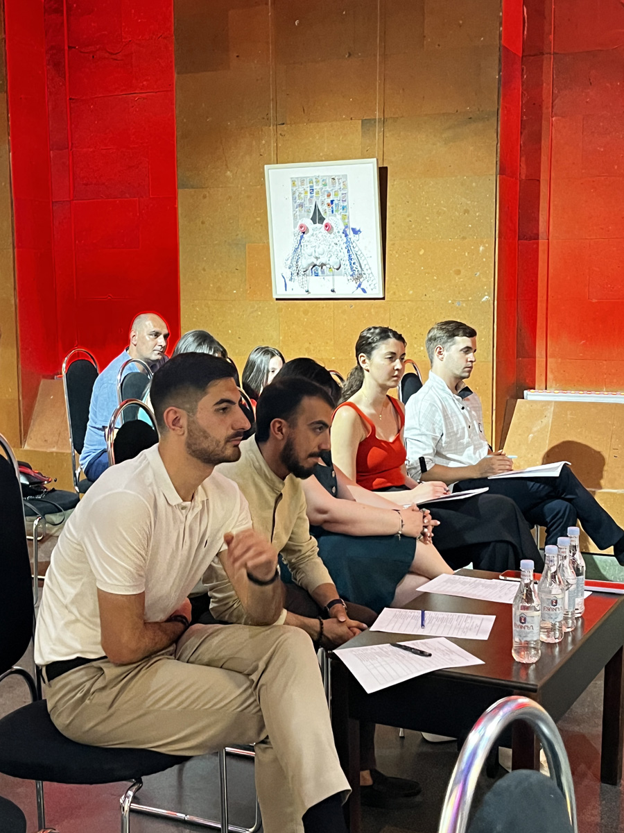 2024_guitar_comp_2006_01