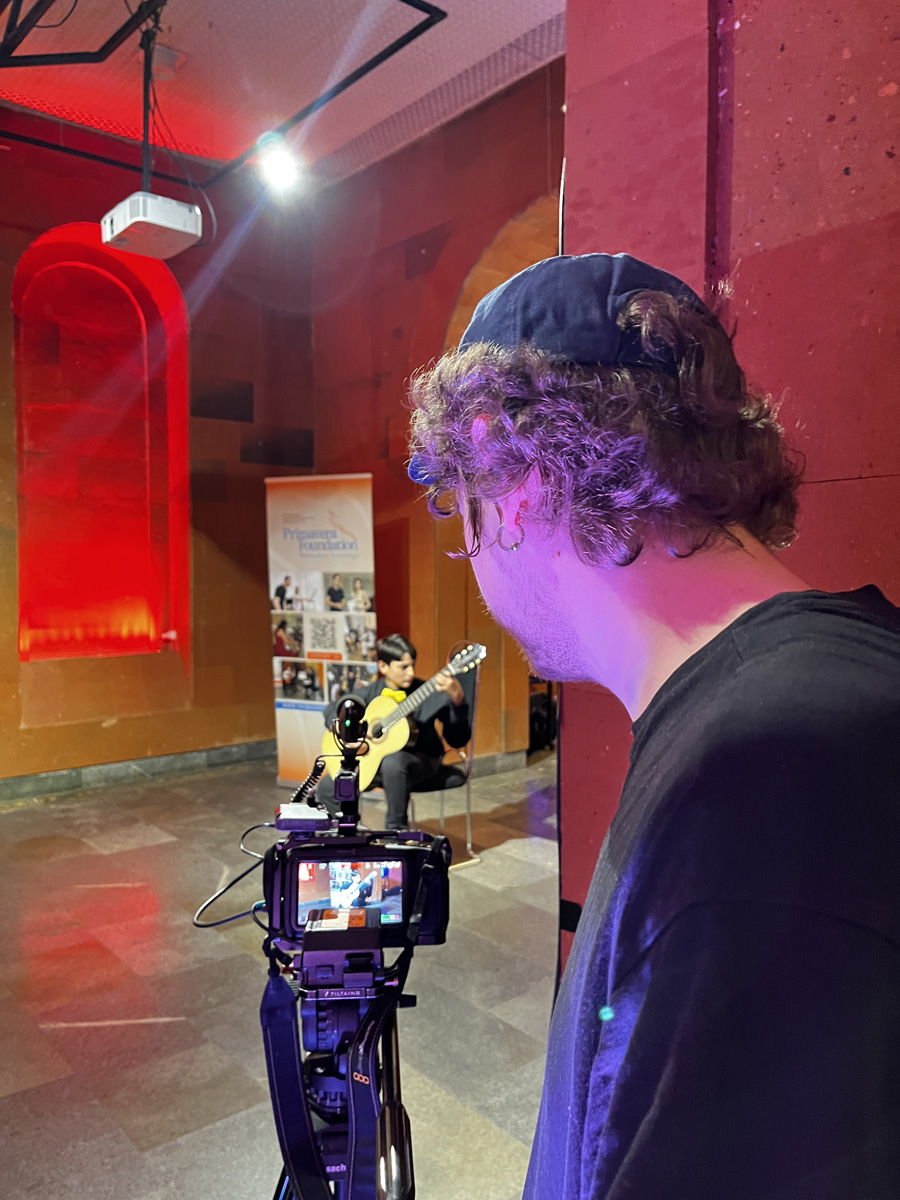 2024_guitar_comp_2006_03