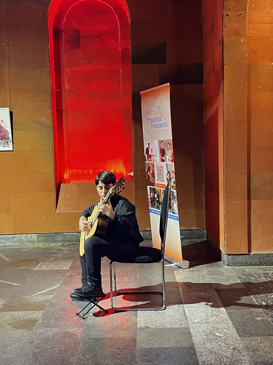 2024_guitar_comp_2006_04