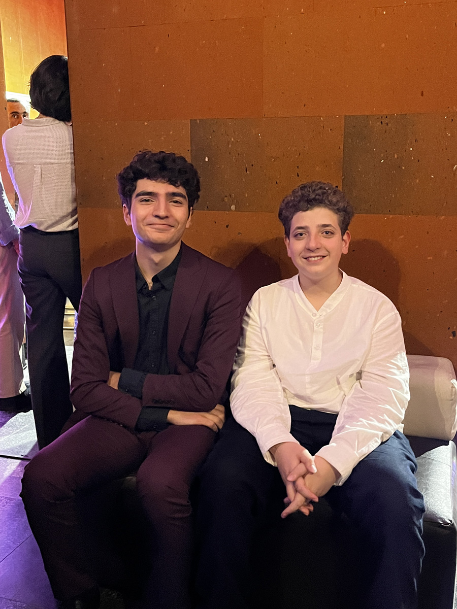 2024_guitar_comp_2006_16