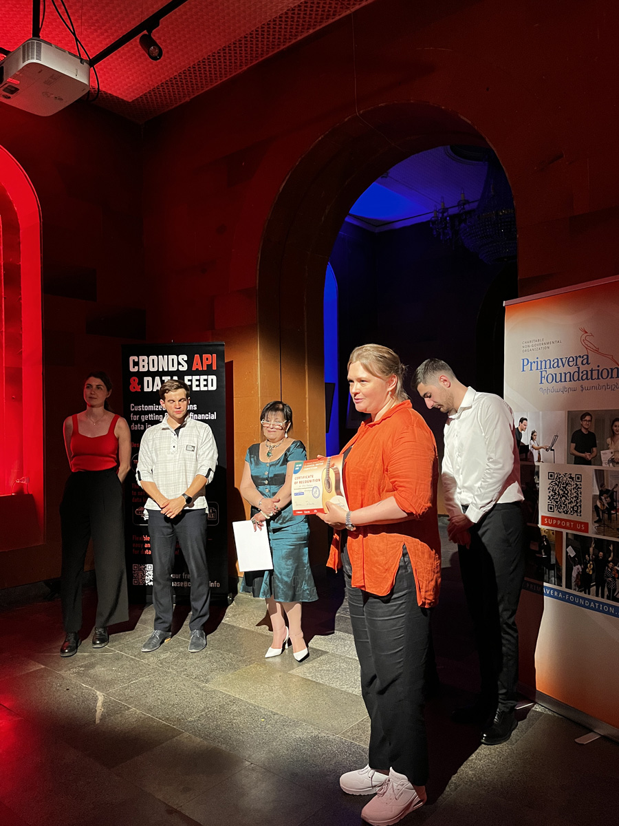 2024_guitar_comp_2006_25