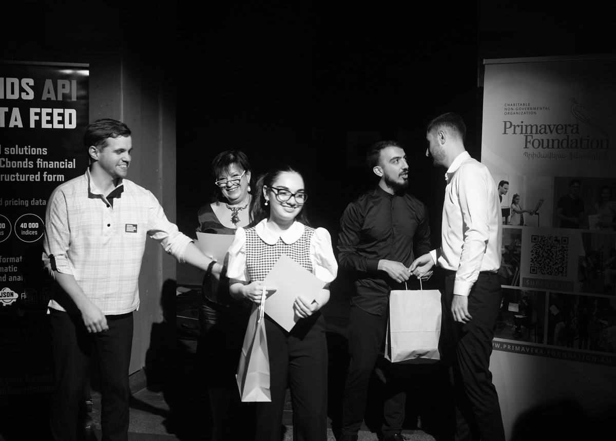 2024_guitar_comp_2006_38