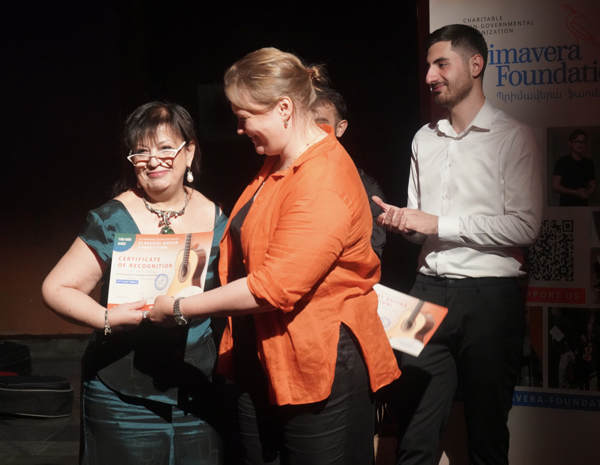 2024_guitar_comp_2006_40