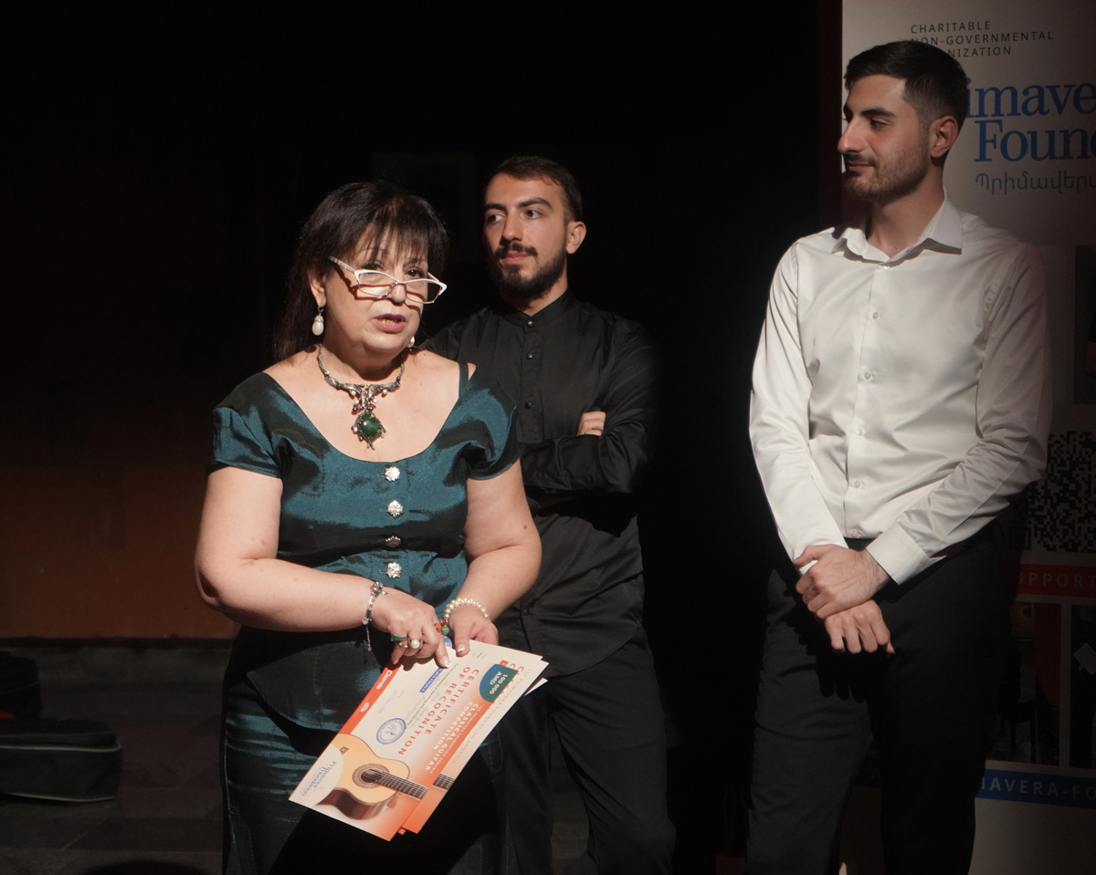 2024_guitar_comp_2006_42