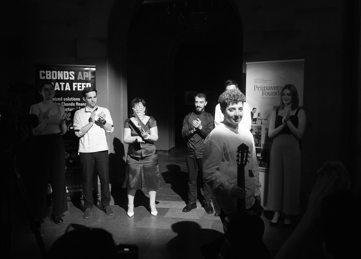 2024_guitar_comp_2006_45