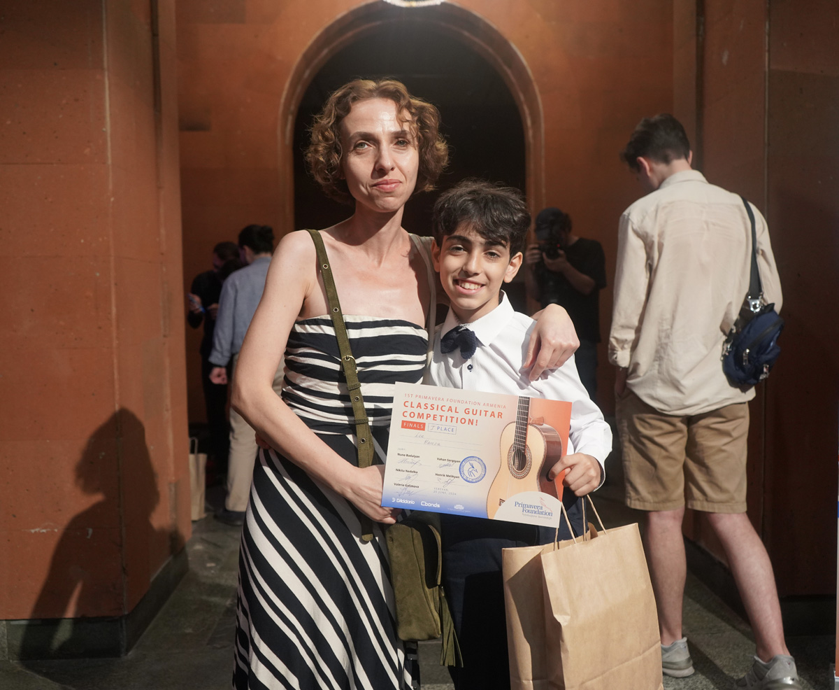 2024_guitar_comp_2006_54